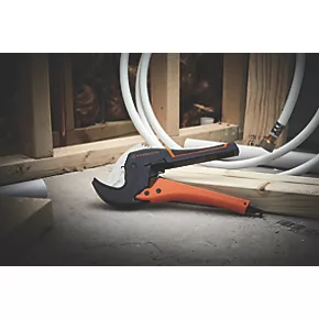 Magnusson 0-42mm Manual Plastic Pipe Cutter 2 Magnusson 0-42mm Manual Plastic Pipe Cutter - Image 2